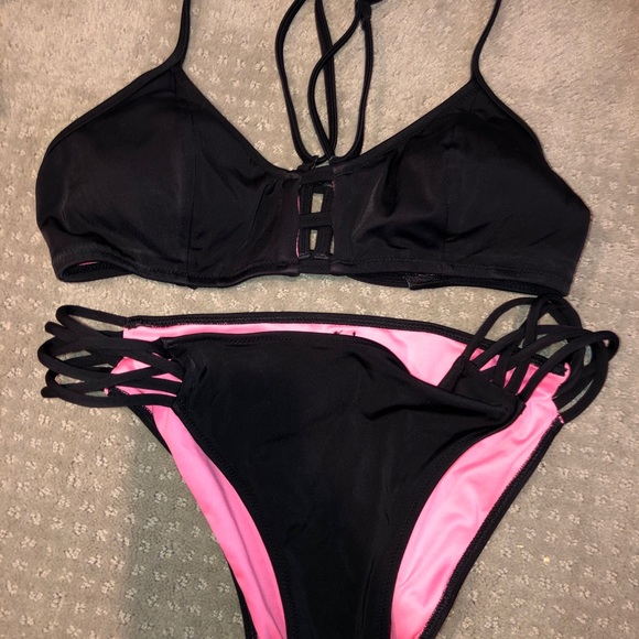 Bathing suit set - Picture 1 of 6